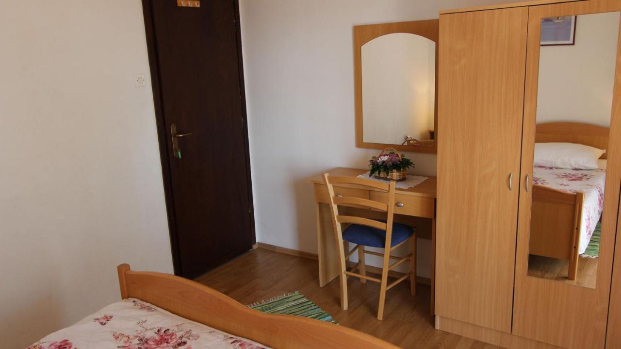 Apartments Trupec Malinska Kültér fotó